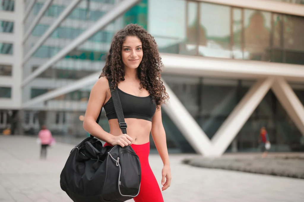 Essential Guide to Choosing the Perfect Gym Bag for Men 2 Gym Bag for Girl